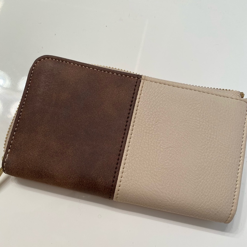 Olivia + Joy brown/tan wallet